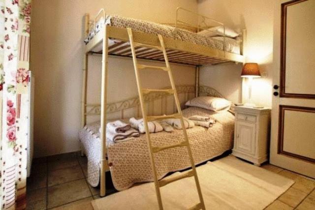Giogarakis Suites Eleonas Bilik gambar